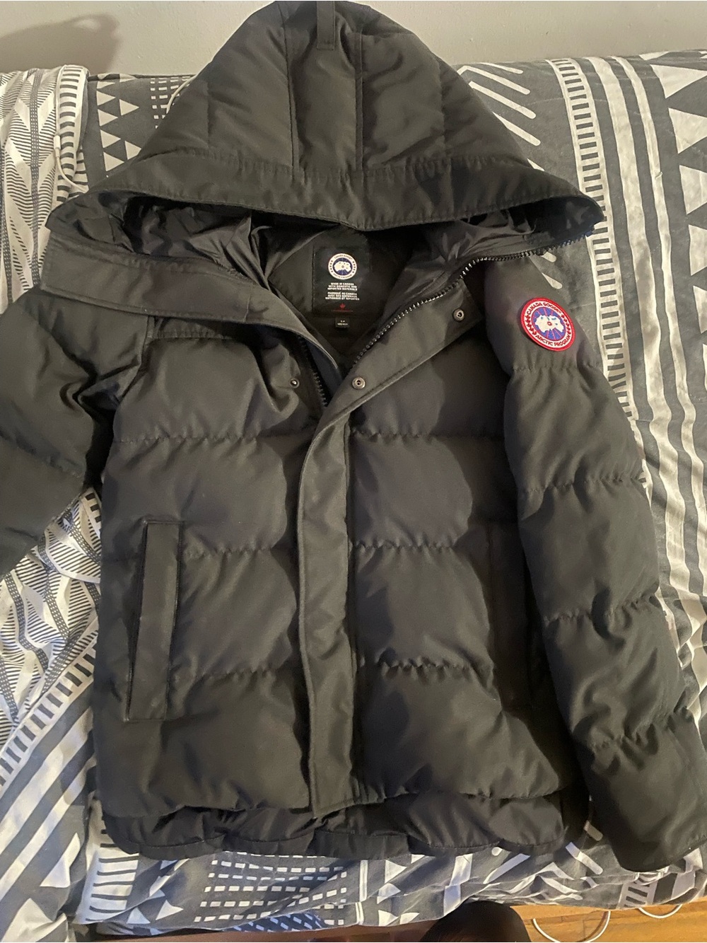 Canada Goose Black Hooded Down Puffer Jacket Macmillan heritage red badge